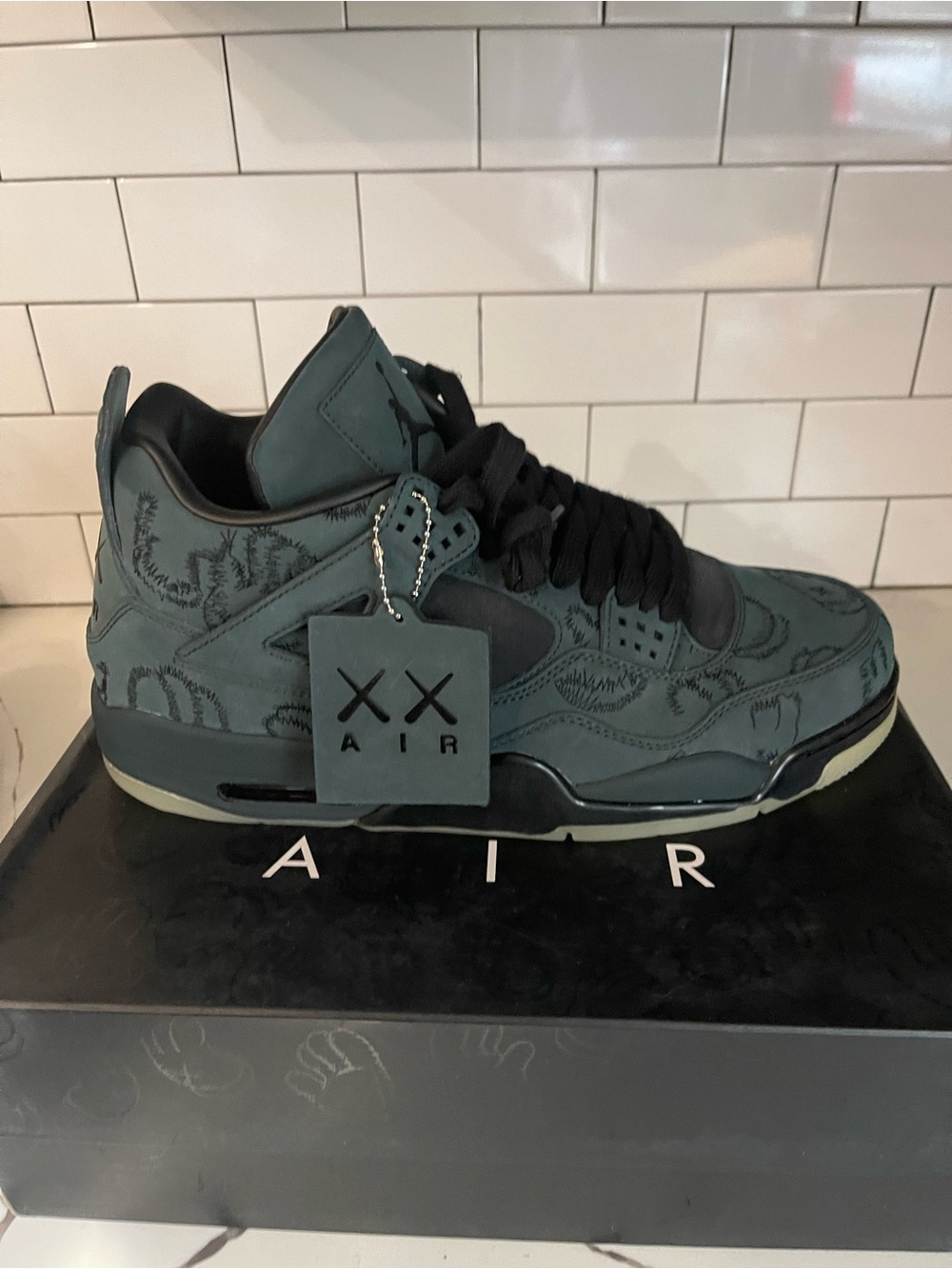 Men’s Retro 4 Green Kaw Size 14.
